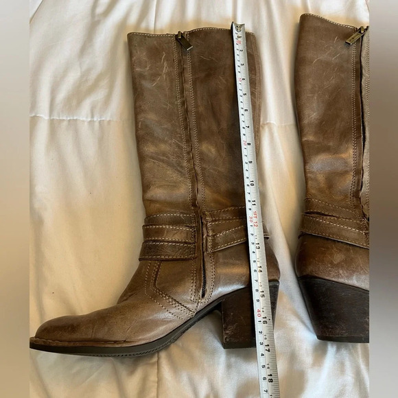 Bussola Women Woodville
Tall Boots with Metal  Ring Detail Size Euro 39/9 - Picture 10 of 15